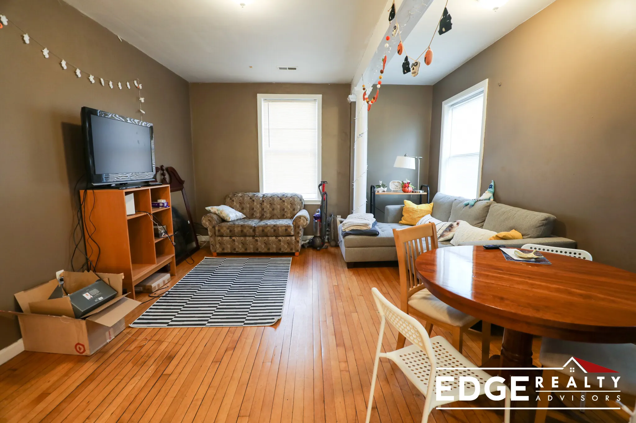 4 bed, 2 bath apartment for rent at 15 Farrington Ave Unit 2, Allston — photo 5 of 11