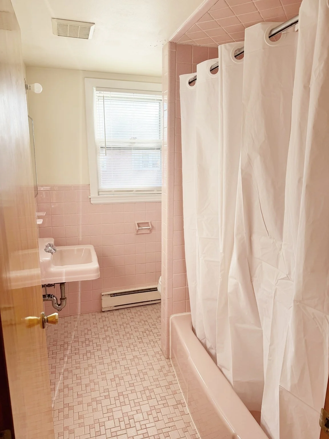 1 bed, 1 bath apartment for rent at 15 First St Unit 4, Quincy — photo 8 of 9