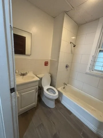 3 bed, 1 bath apartment for rent at 15 Fortesque Ter Unit 5, Lynn — photo 7 of 15