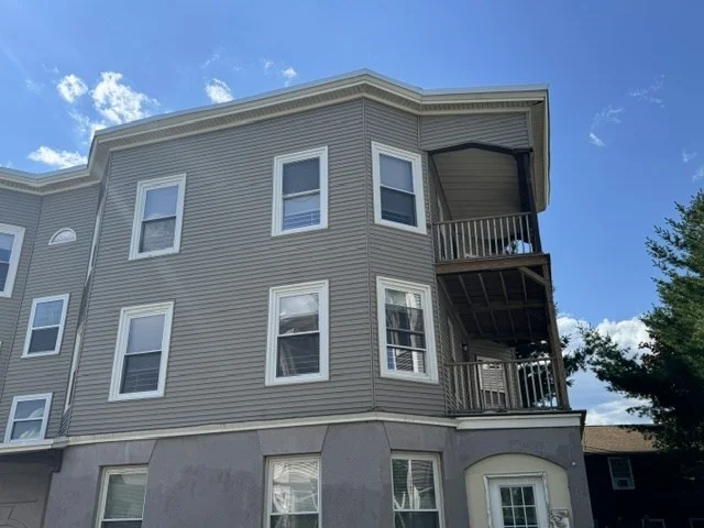 3 bed, 1 bath apartment for rent at 15 Fortesque Ter Unit 6, Lynn — photo 2 of 14