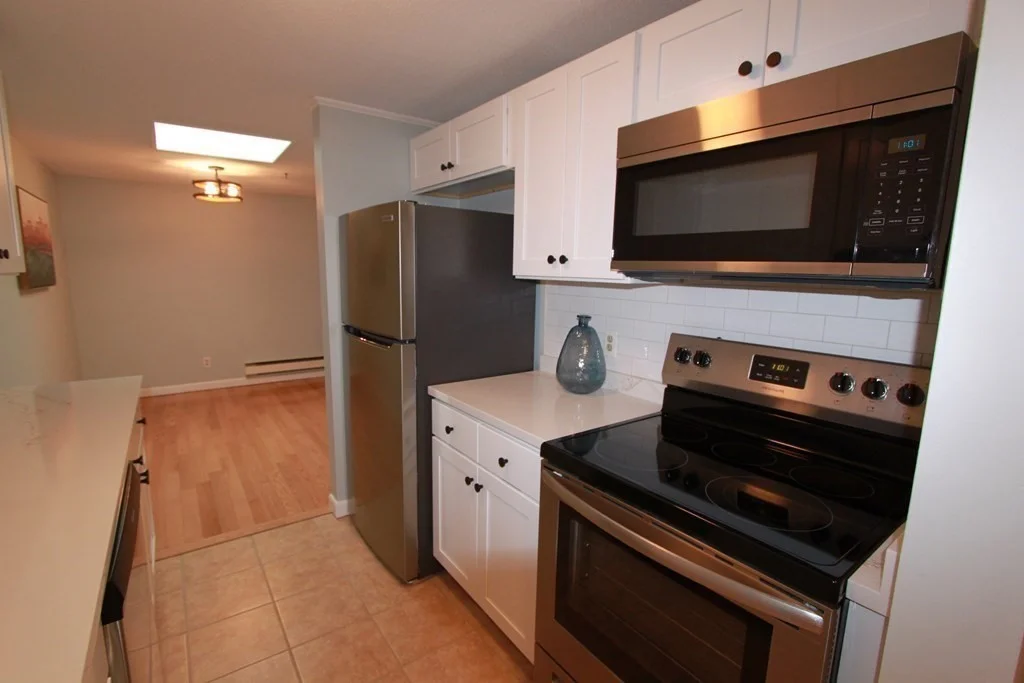 2 bed, 1 bath apartment for rent at 15 Foundry Unit U E57, South Easton — photo 4 of 23