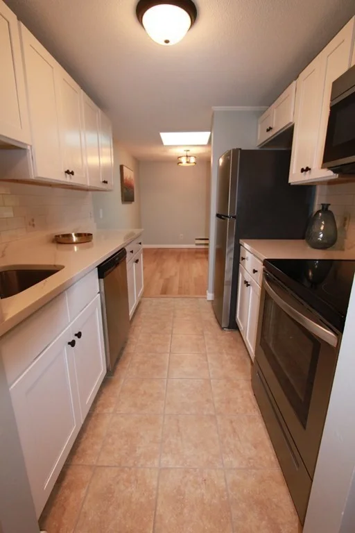 2 bed, 1 bath apartment for rent at 15 Foundry Unit U E57, South Easton — photo 2 of 23