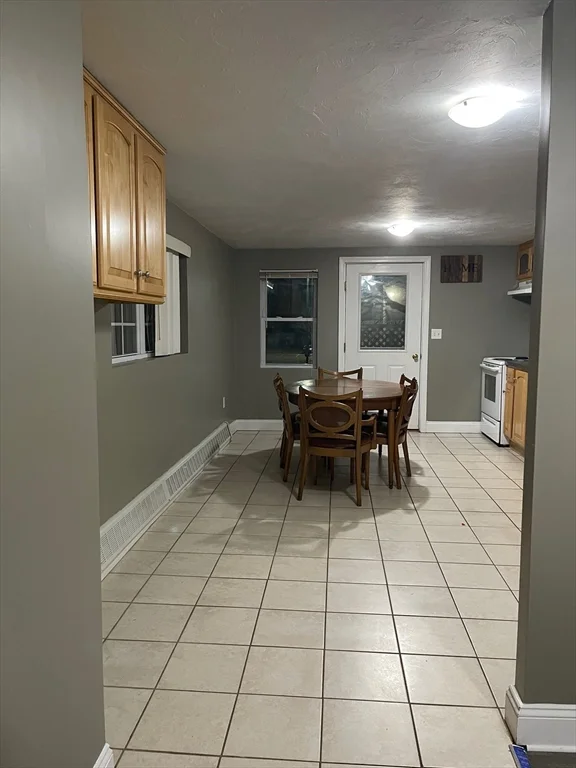 2 bed, 1 bath apartment for rent at 15 Fulton Pl Unit 2, Mansfield — photo 17 of 27