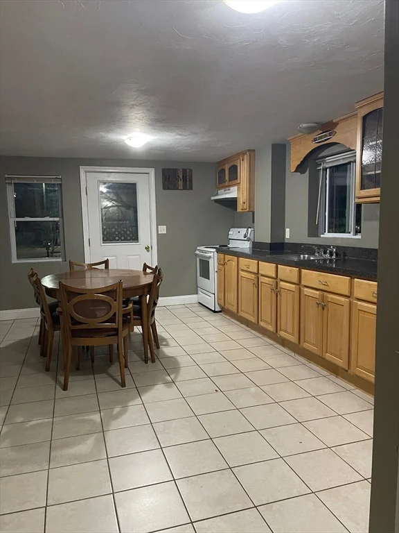 2 bed, 1 bath apartment for rent at 15 Fulton Pl Unit 2, Mansfield — photo 18 of 27