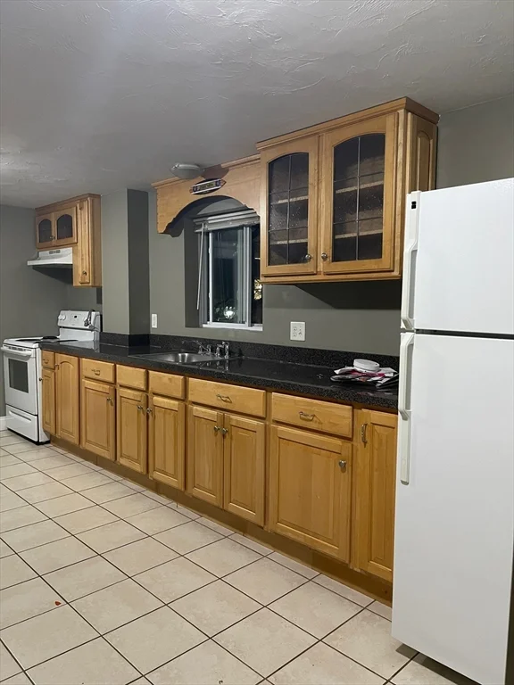 2 bed, 1 bath apartment for rent at 15 Fulton Pl Unit 2, Mansfield — photo 3 of 27