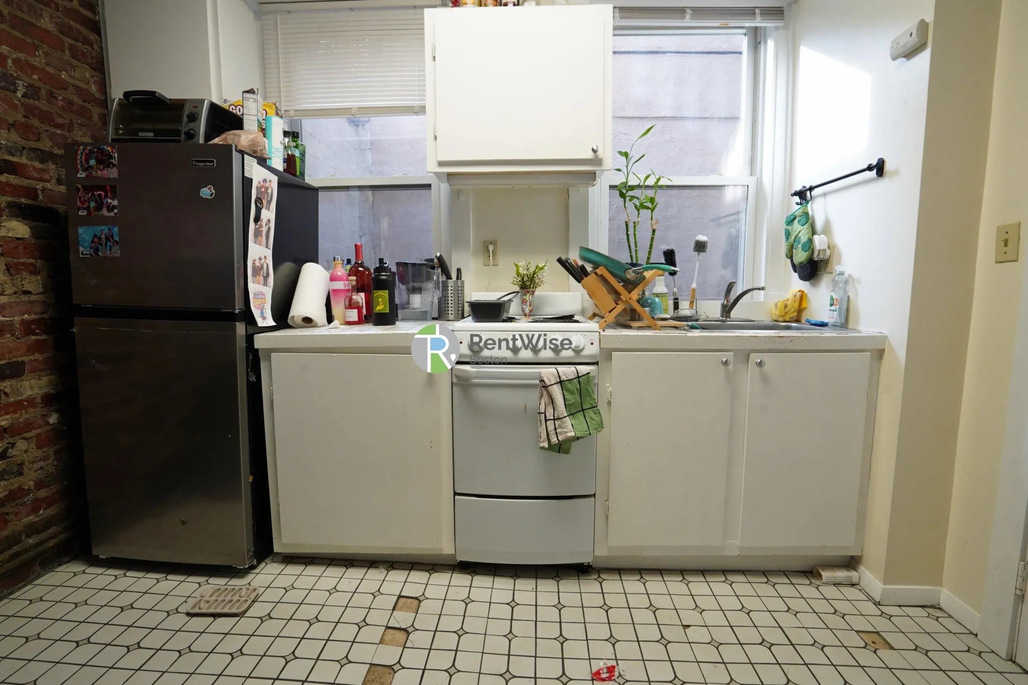 2 bed, 1 bath apartment for rent at 15 Garden St Unit 2, Beacon Hill — photo 5 of 17