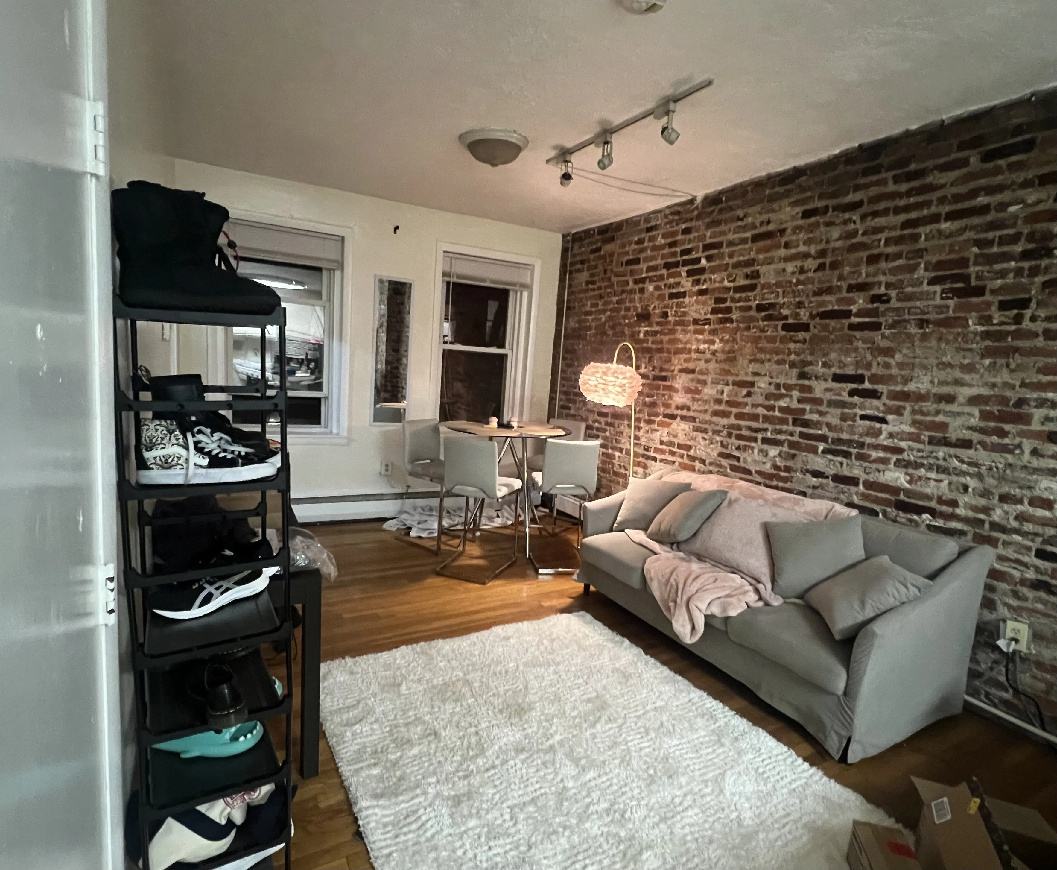 2 bed, 1 bath apartment for rent at 15 Garden St Unit 2, Beacon Hill — photo 14 of 17