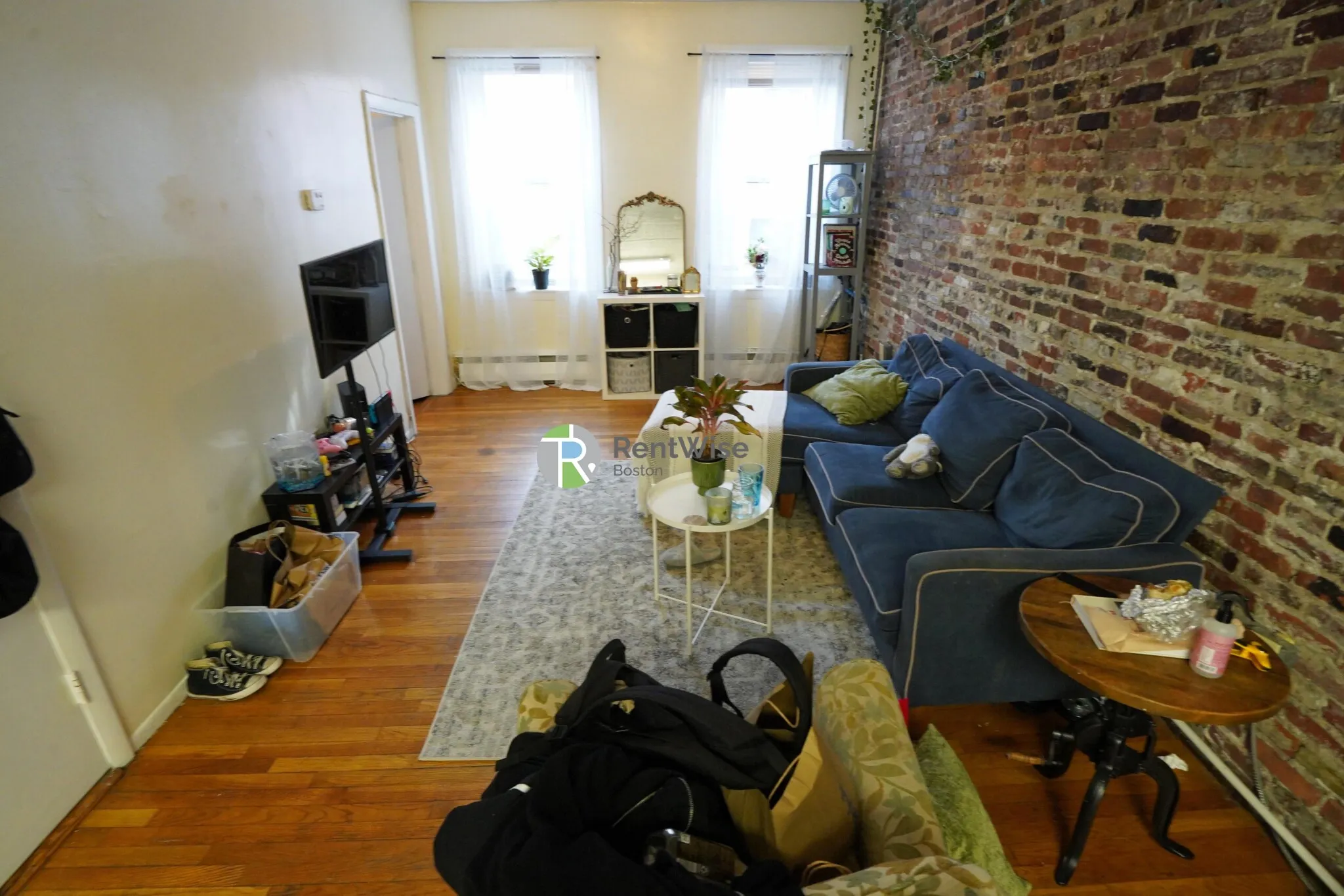2 bed, 1 bath apartment for rent at 15 Garden St Unit 2, Beacon Hill