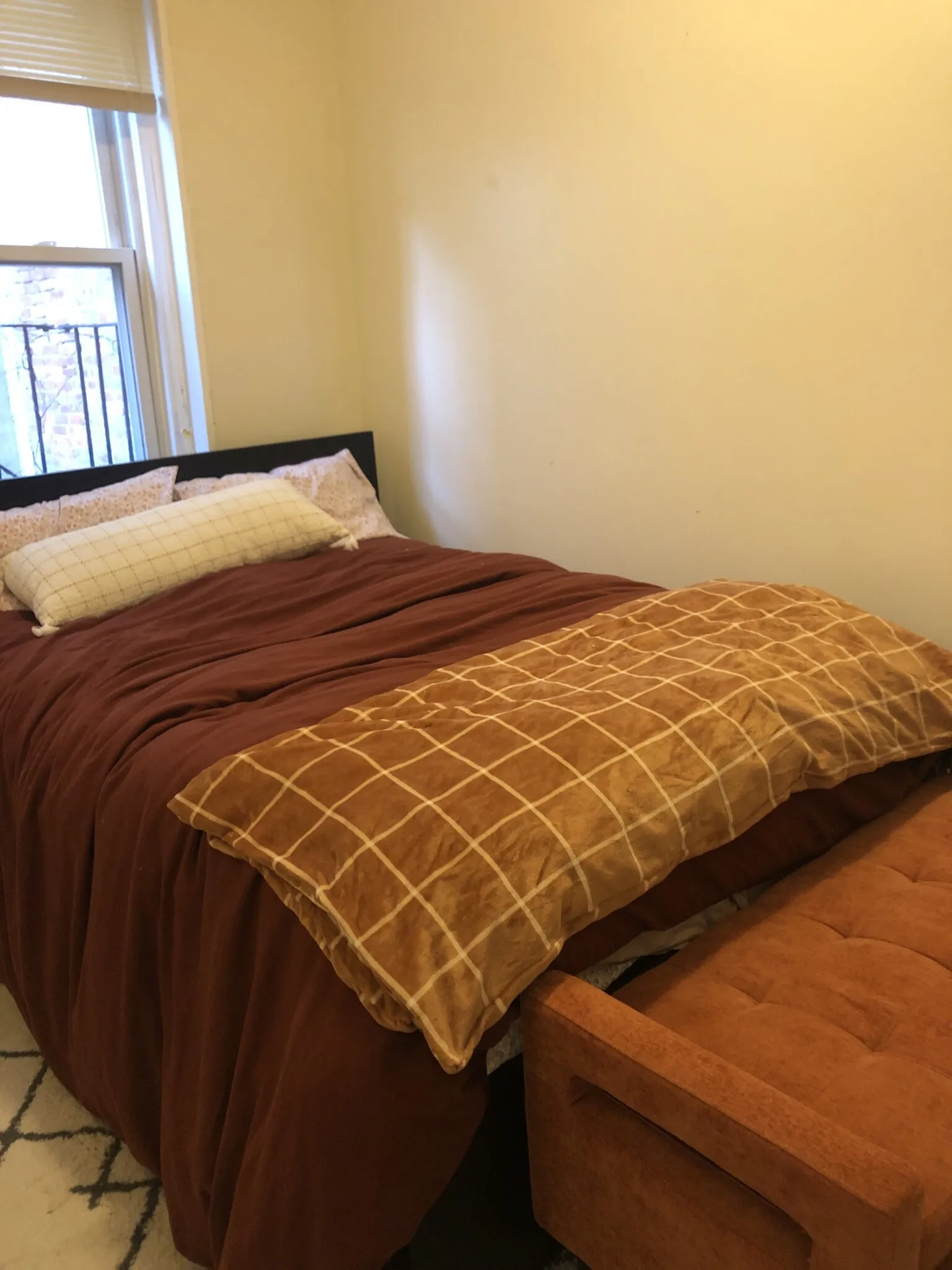 2 bed, 1 bath apartment for rent at 15 Garden St Unit 3, Beacon Hill — photo 3 of 6