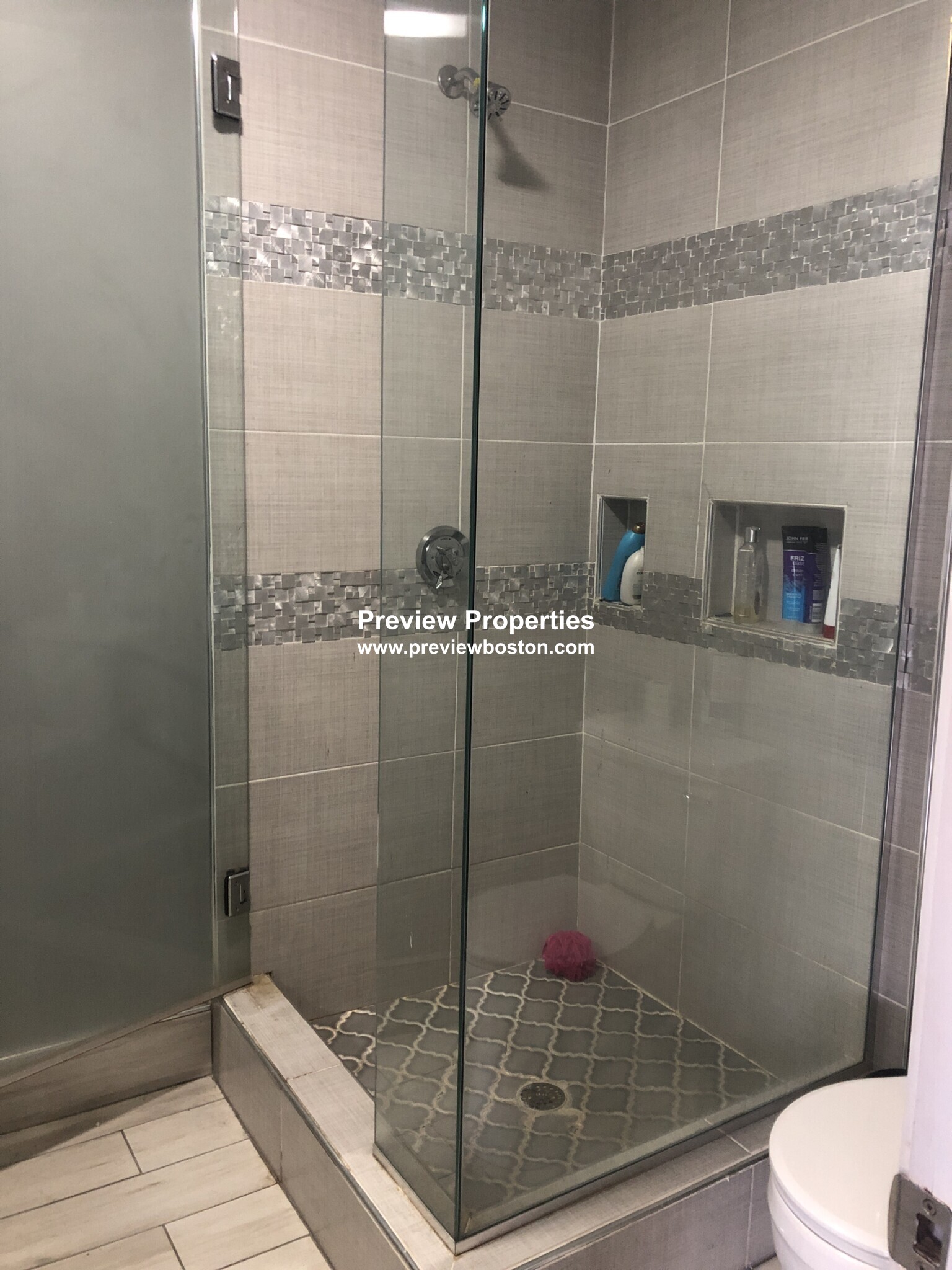 2 bed, 1 bath apartment for rent at 15 Garden St Unit 5P, Beacon Hill — photo 3 of 8