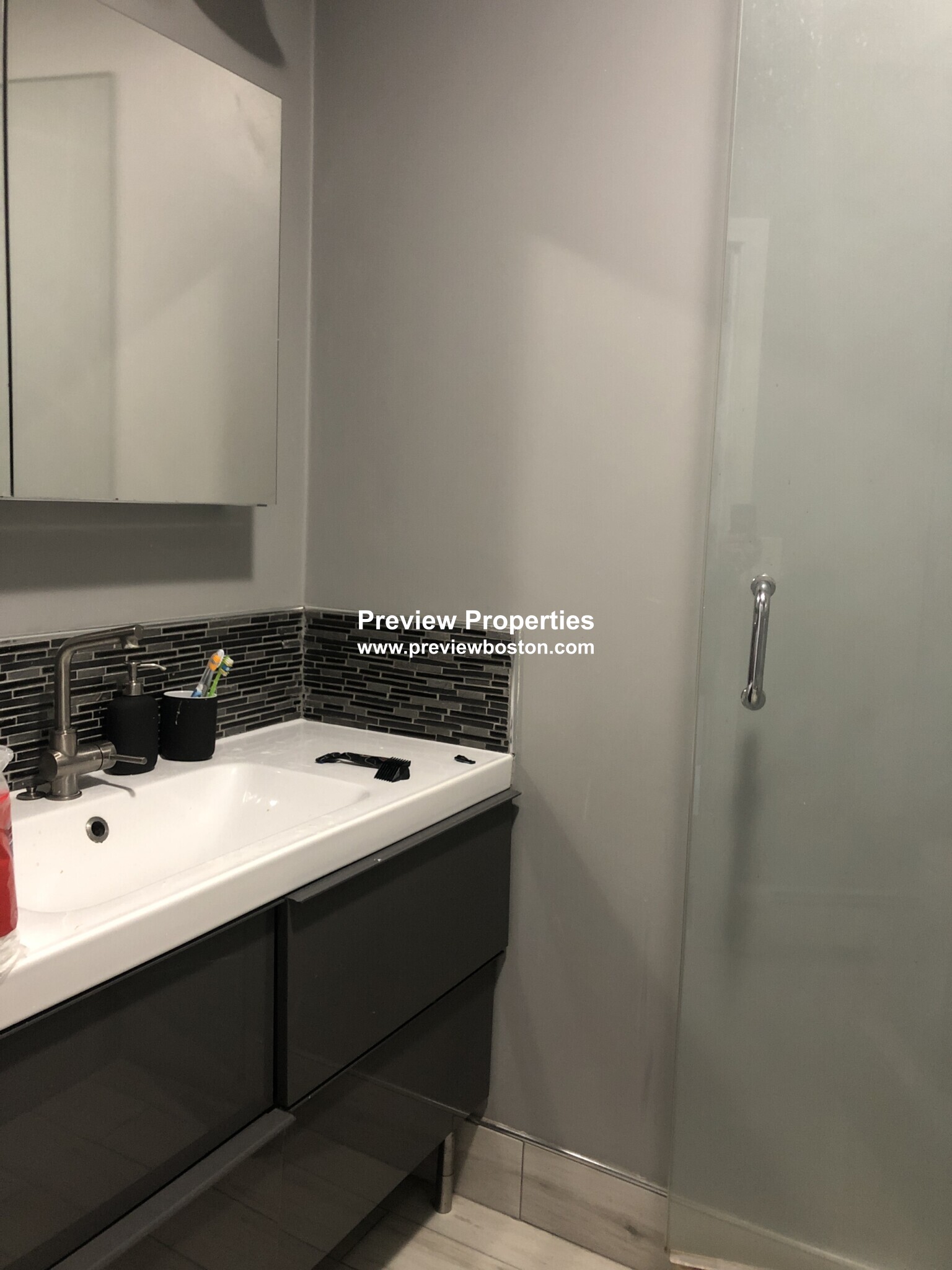 2 bed, 1 bath apartment for rent at 15 Garden St Unit 5P, Beacon Hill — photo 4 of 8