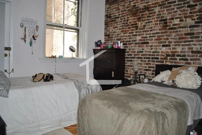 2 bed, 1 bath apartment for rent at 15 Garden St Unit A, Beacon Hill — photo 6 of 11