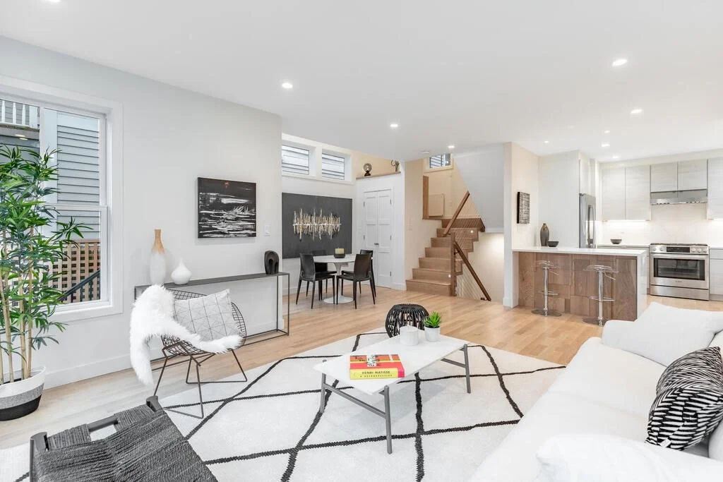 4 bed, 3 bath apartment for rent at 15 Gardner Rd Unit 15, The Port — photo 4 of 16