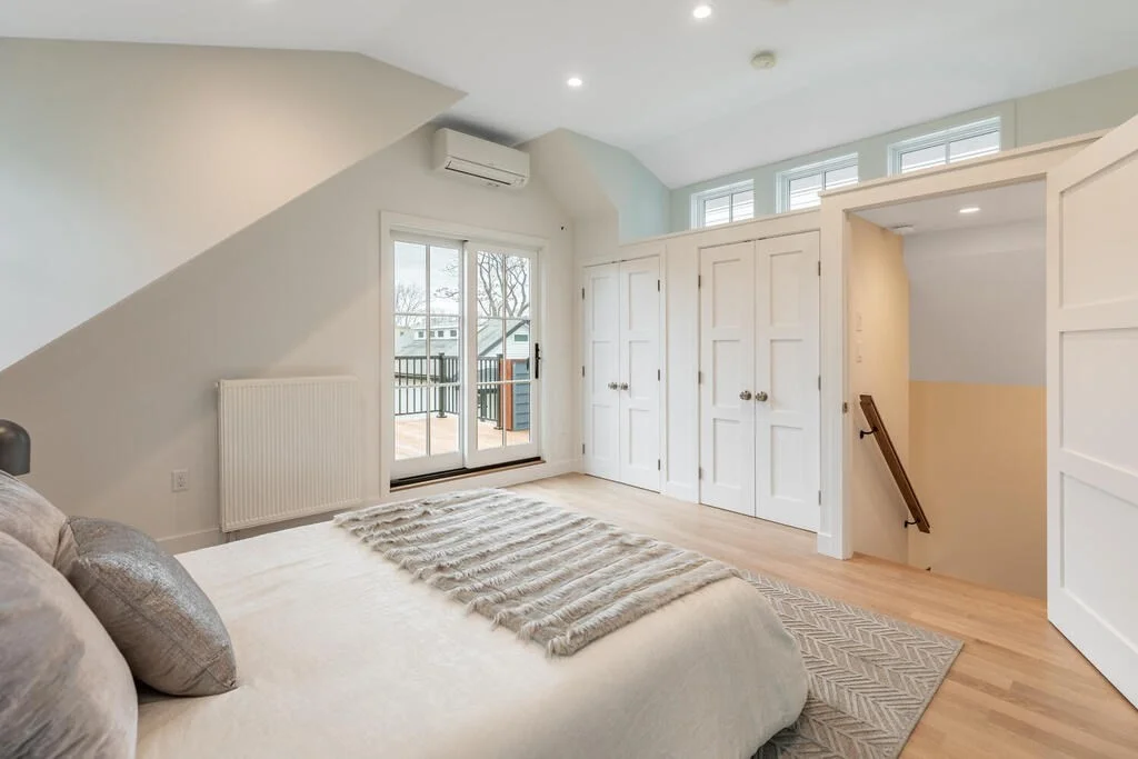 4 bed, 3 bath apartment for rent at 15 Gardner Rd Unit 15, The Port — photo 11 of 16