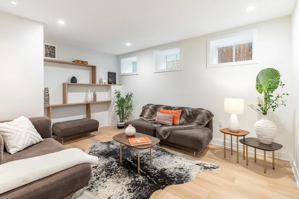 4 bed, 3 bath apartment for rent at 15 Gardner Rd Unit 15, The Port — photo 13 of 16