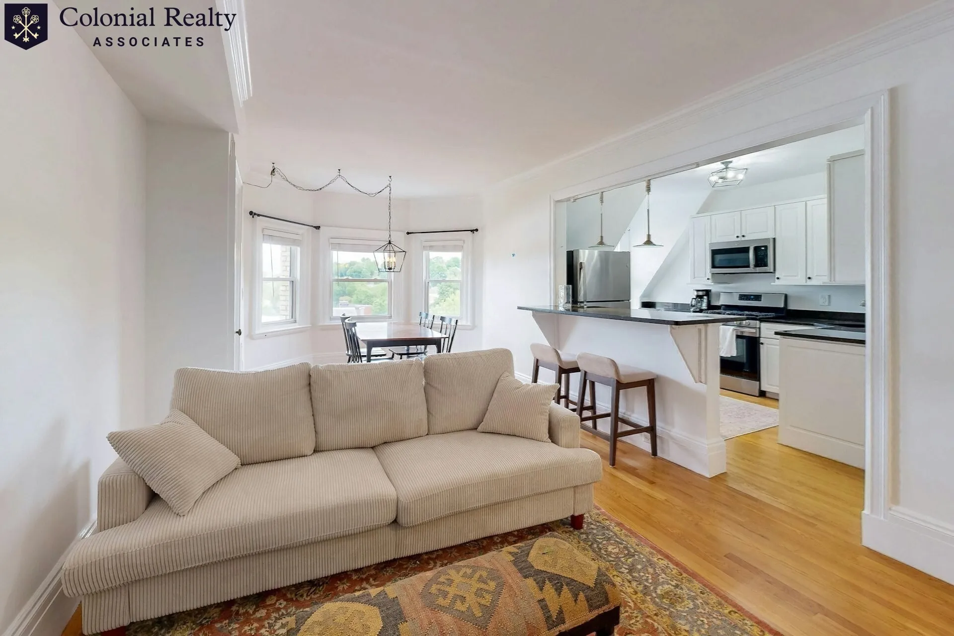 3 bed, 4+ bath apartment for rent at 15 Garrison Rd Unit 3, Aspinwall Hill — photo 4 of 14