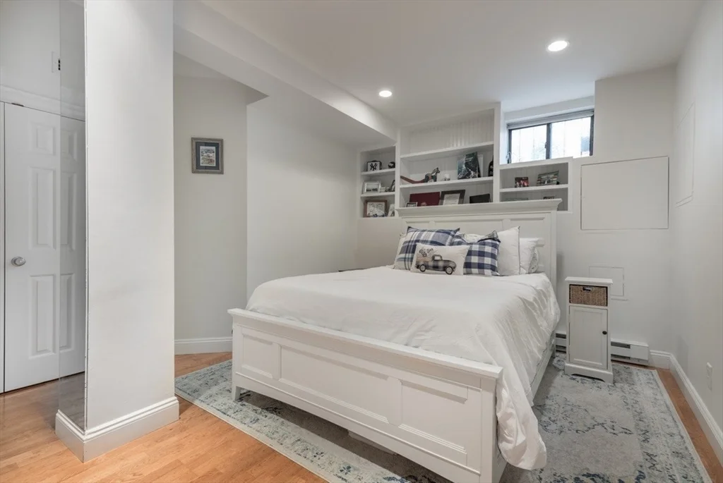 2 bed, 1 bath apartment for rent at 15 Garrison St Unit 1, Back Bay — photo 9 of 18