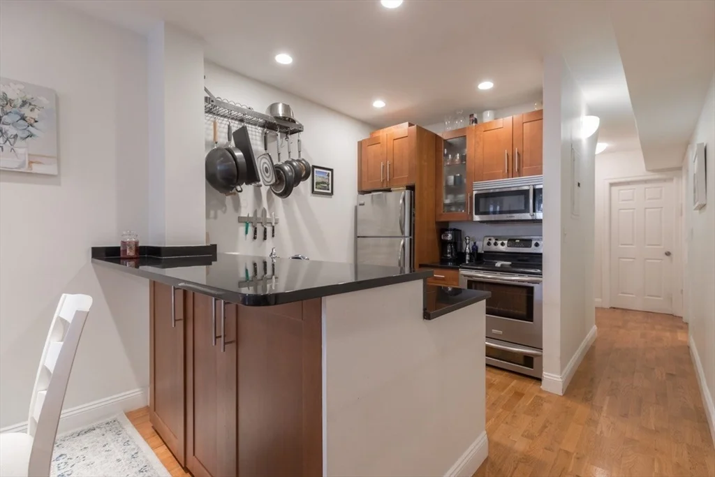 2 bed, 1 bath apartment for rent at 15 Garrison St Unit 1, Back Bay — photo 7 of 18