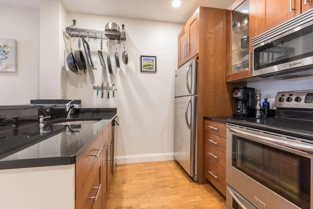 2 bed, 1 bath apartment for rent at 15 Garrison St Unit 1, Back Bay — photo 8 of 18