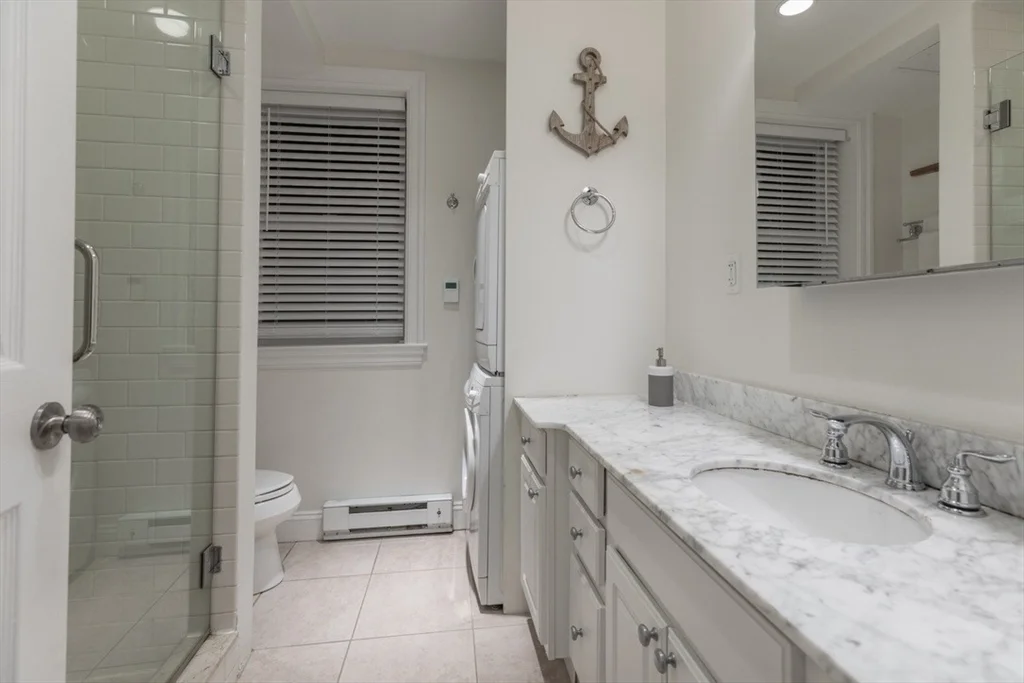 2 bed, 1 bath apartment for rent at 15 Garrison St Unit 1, Back Bay — photo 14 of 18