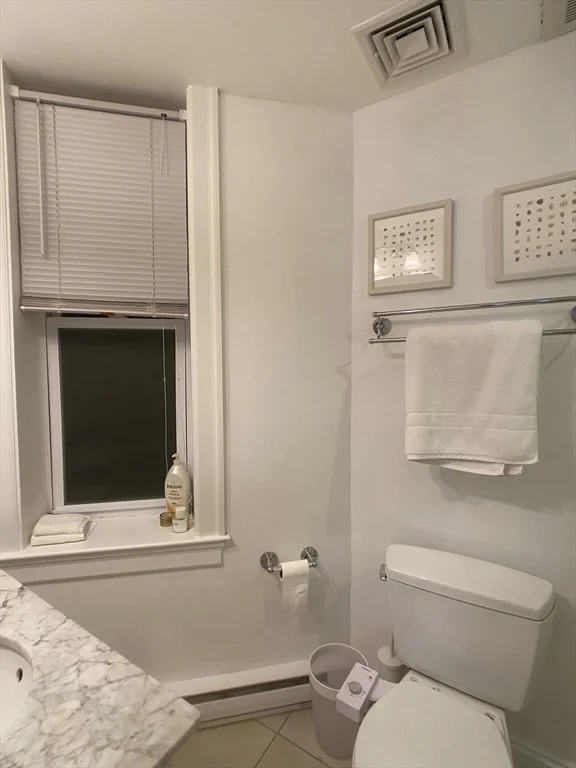 1 bed, 1 bath apartment for rent at 15 Garrison St Unit 4, Back Bay — photo 4 of 11