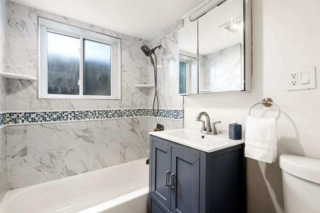 2 bed, 1 bath apartment for rent at 15 Gates St Unit 2, West Roxbury — photo 6 of 17