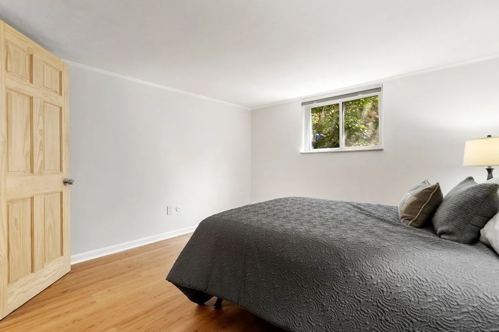 2 bed, 1 bath apartment for rent at 15 Gates St Unit 2, West Roxbury — photo 9 of 17