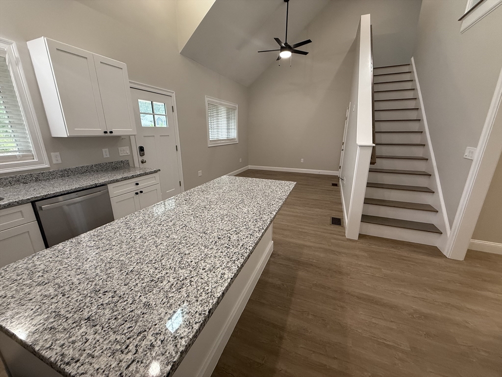 2 bed, 1 bath apartment for rent at 15 Glacier Path Unit 15, Middleboro — photo 8 of 14
