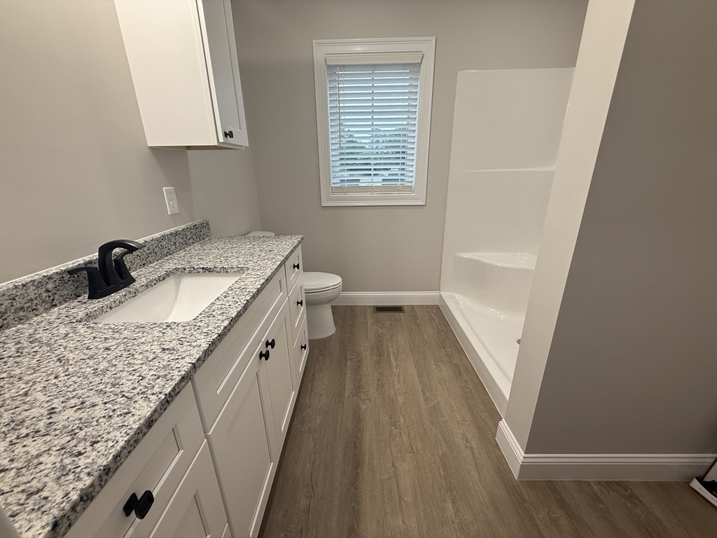 2 bed, 1 bath apartment for rent at 15 Glacier Path Unit 15, Middleboro — photo 9 of 14