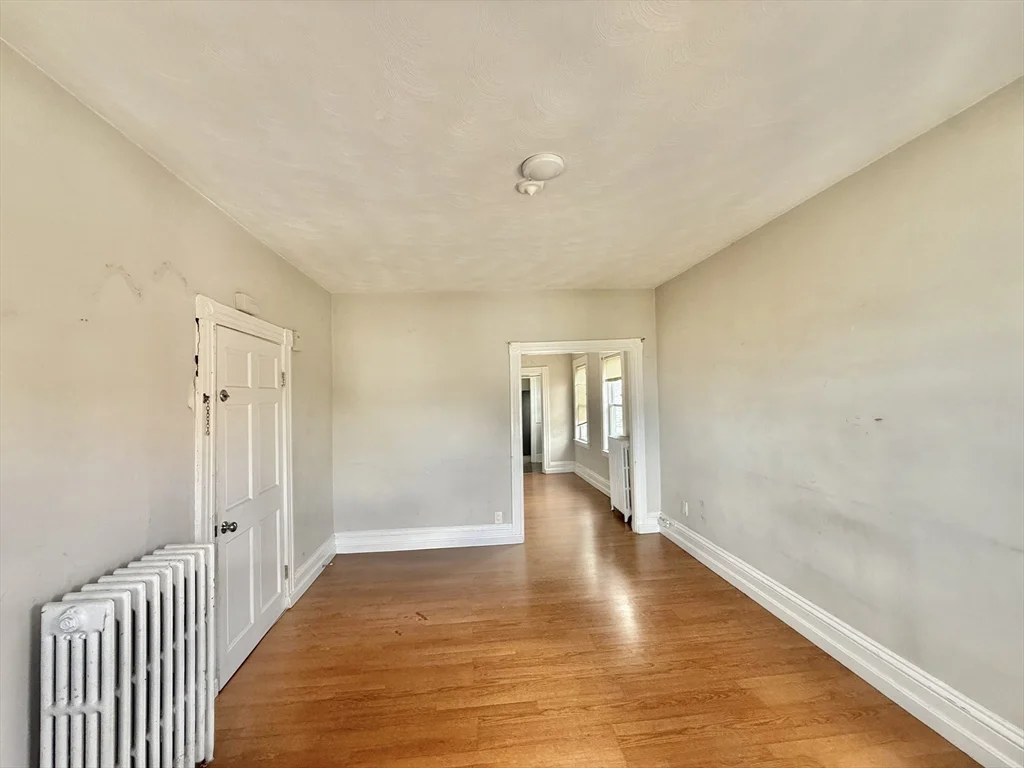 2 bed, 1 bath apartment for rent at 15 Gladstone St Unit 2, Everett — photo 25 of 36