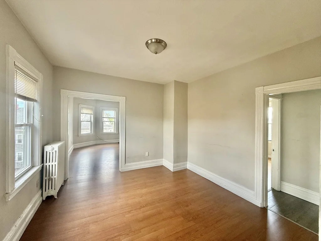 2 bed, 1 bath apartment for rent at 15 Gladstone St Unit 2, Everett — photo 24 of 36