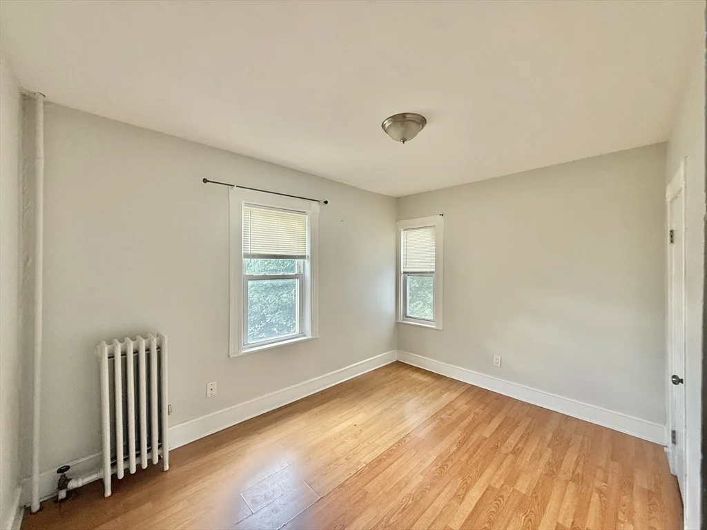 2 bed, 1 bath apartment for rent at 15 Gladstone St Unit 2, Everett — photo 29 of 36