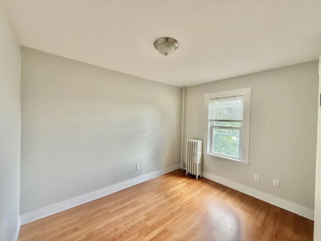 2 bed, 1 bath apartment for rent at 15 Gladstone St Unit 2, Everett — photo 32 of 36