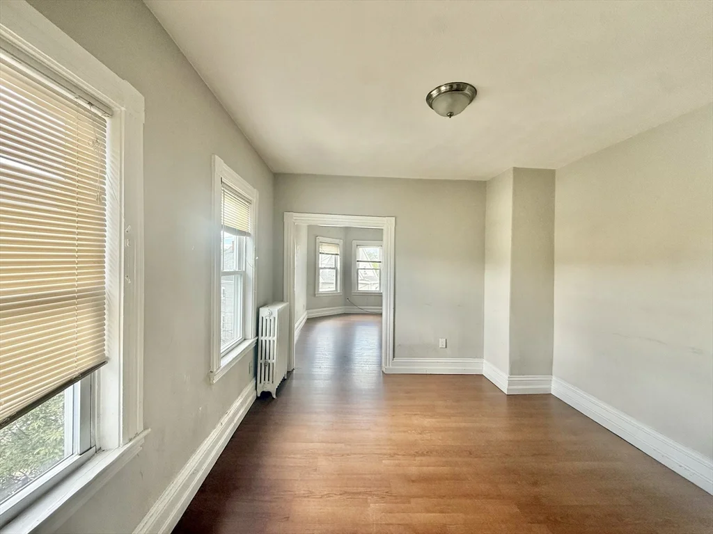 2 bed, 1 bath apartment for rent at 15 Gladstone St Unit 2, Everett — photo 23 of 36