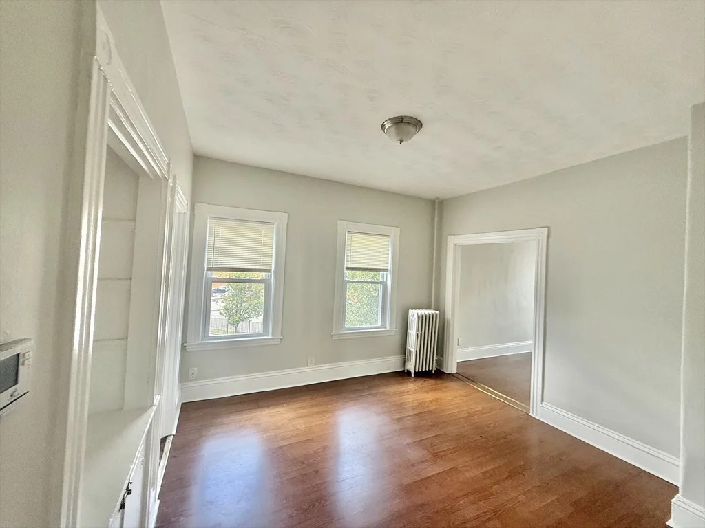 2 bed, 1 bath apartment for rent at 15 Gladstone St Unit 2, Everett — photo 34 of 36