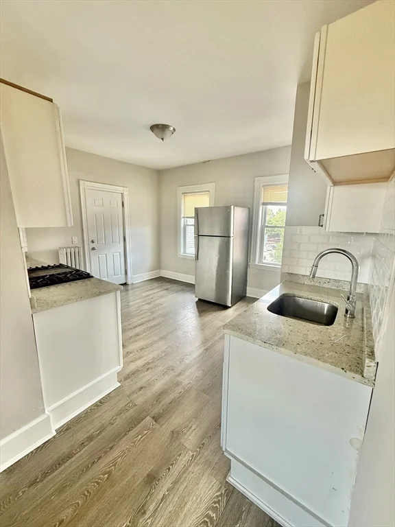 2 bed, 1 bath apartment for rent at 15 Gladstone St Unit 2, Everett — photo 11 of 36
