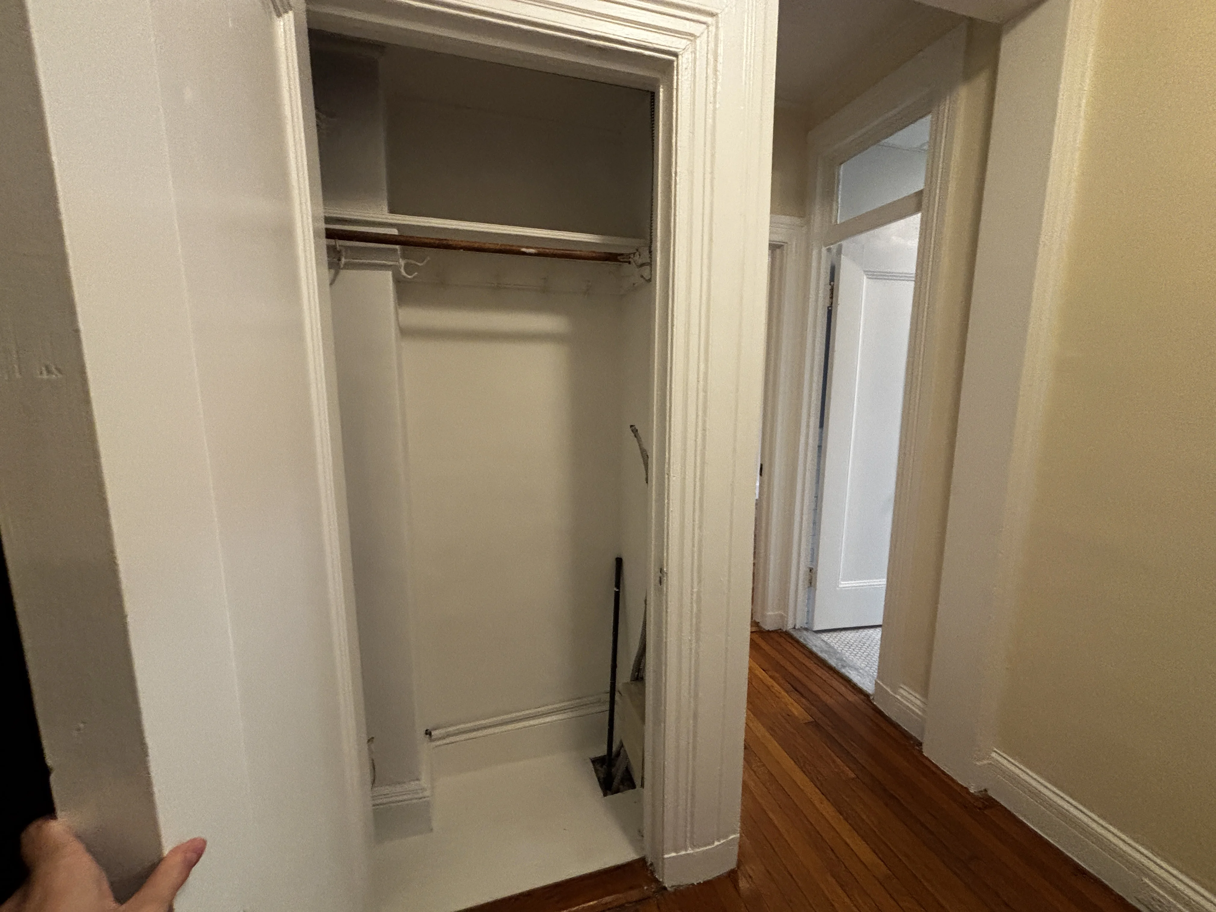 1 bed, 1 bath apartment for rent at 15 Glenville Ave Unit 1, Allston — photo 10 of 17