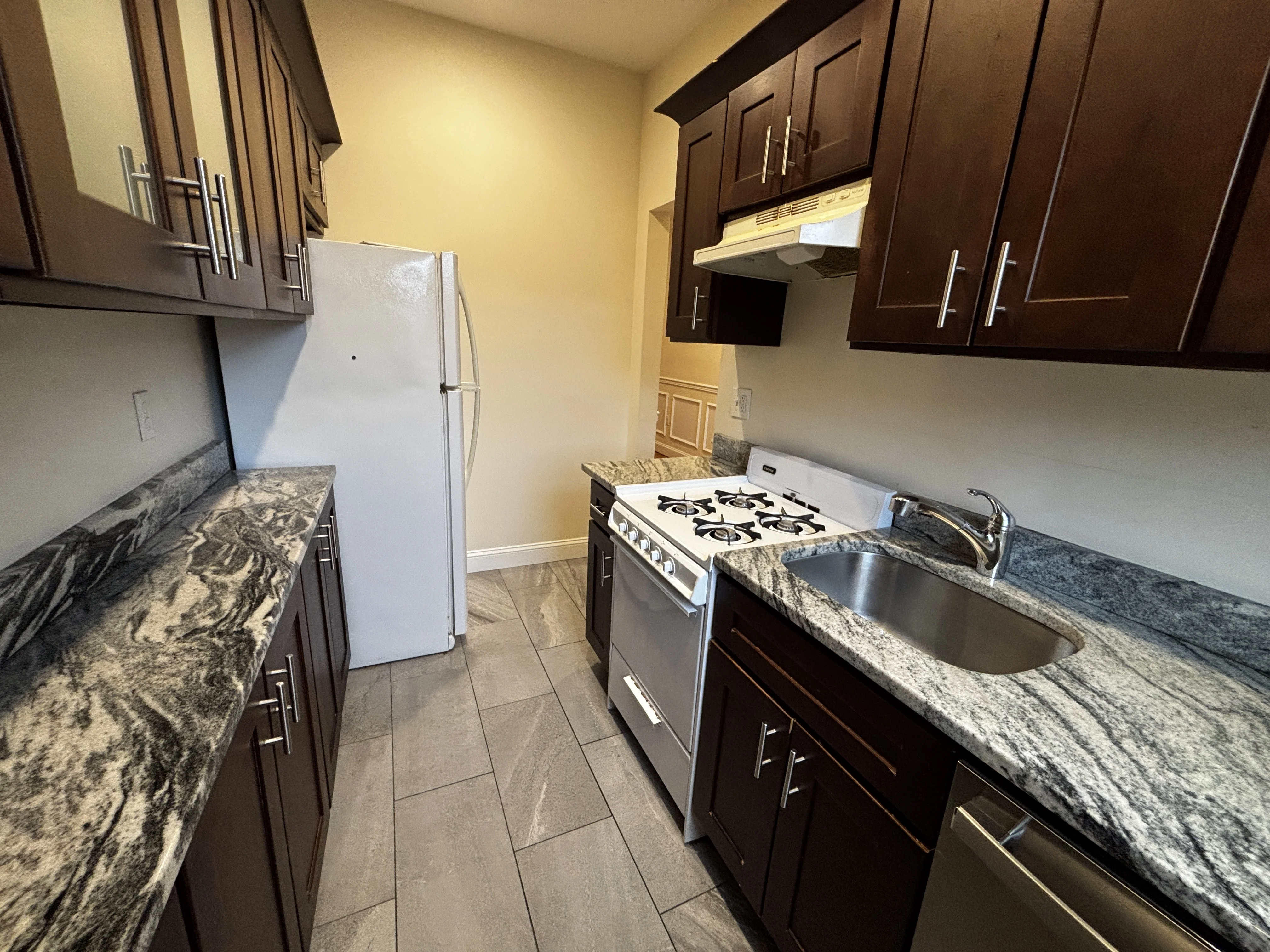 2 bed, 1 bath apartment for rent at 15 Glenville Ave Unit 10, Allston — photo 4 of 24
