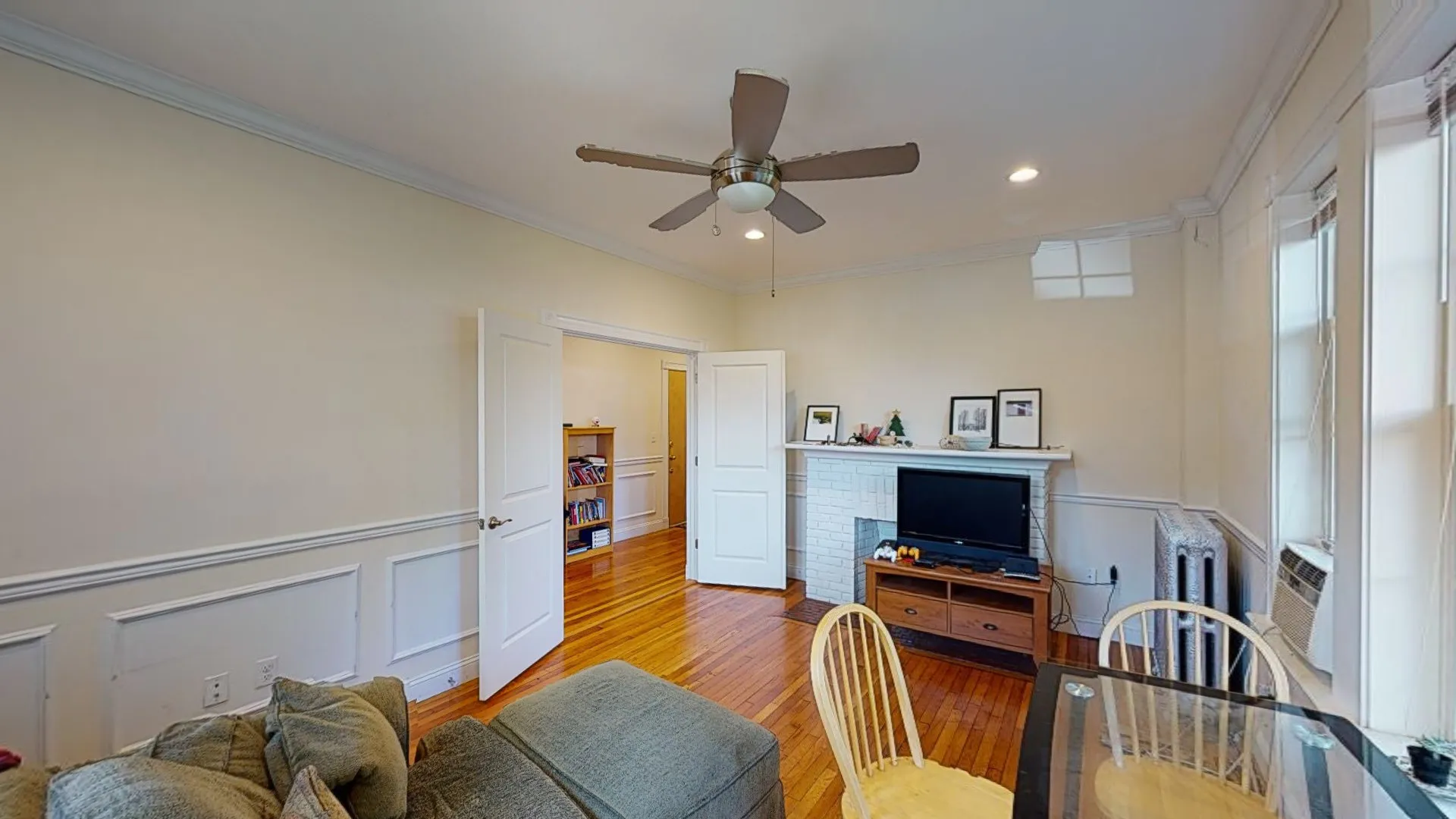 2 bed, 1 bath apartment for rent at 15 Glenville Ave Unit 5, Allston — photo 5 of 17