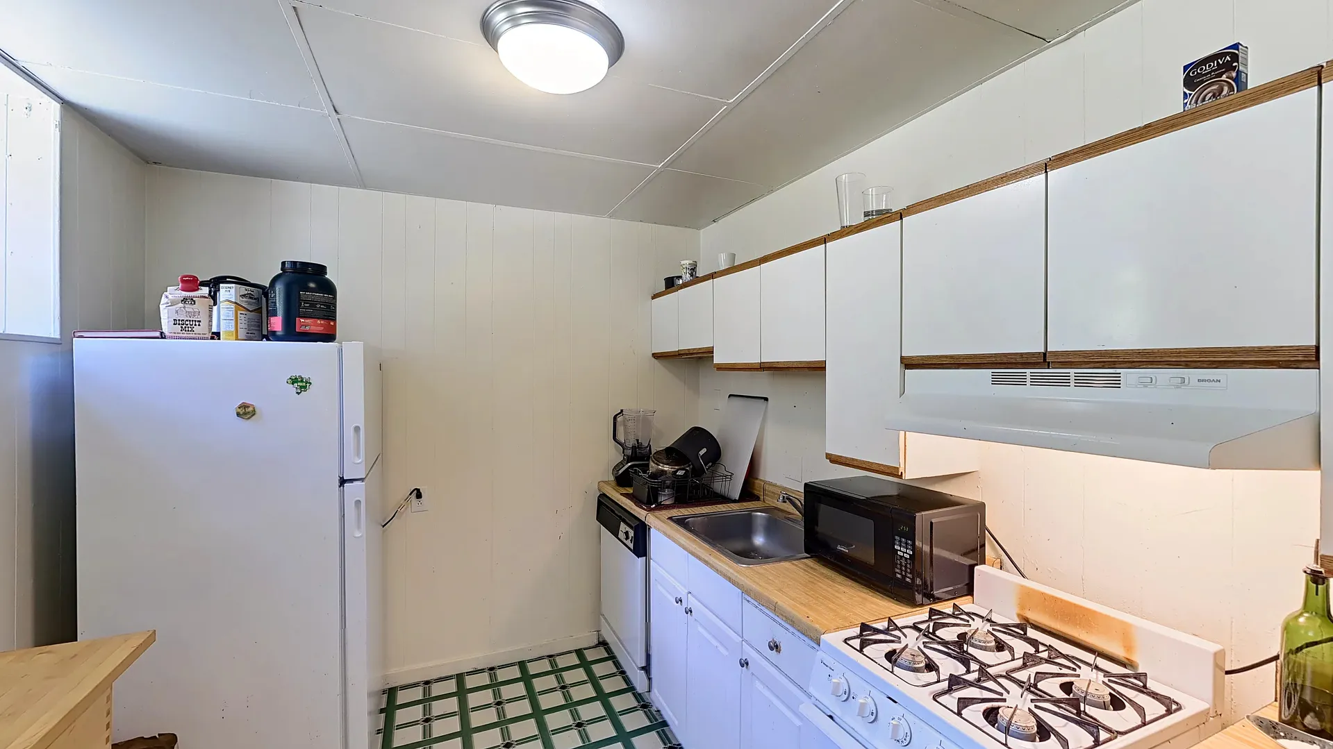 1 bed, 1 bath apartment for rent at 15 Glenville Ave Unit B4, Allston — photo 3 of 11