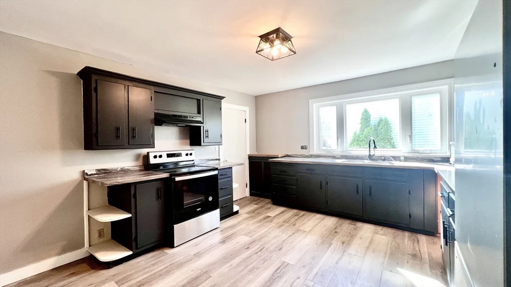 2 bed, 1 bath apartment for rent at 15 Goodwin St Unit 1, Bridgewater — photo 18 of 30