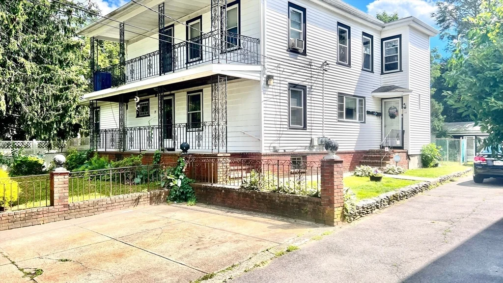 2 bed, 1 bath apartment for rent at 15 Goodwin St Unit 1, Bridgewater — photo 26 of 30