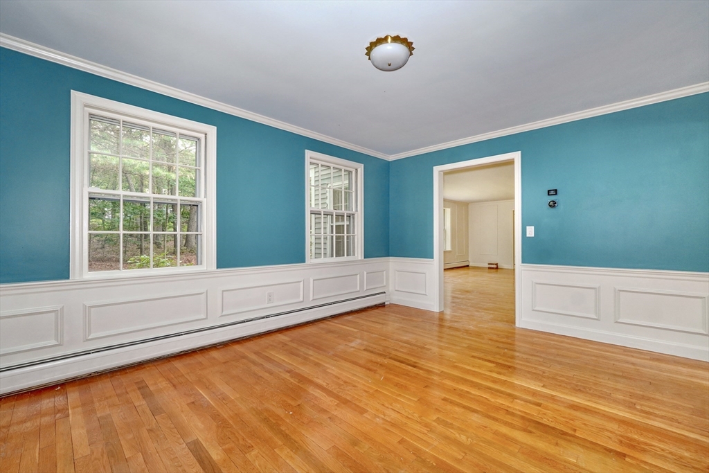 5 bed, 2 bath apartment for rent at 15 Goose Pond Rd, Lincoln — photo 30 of 40