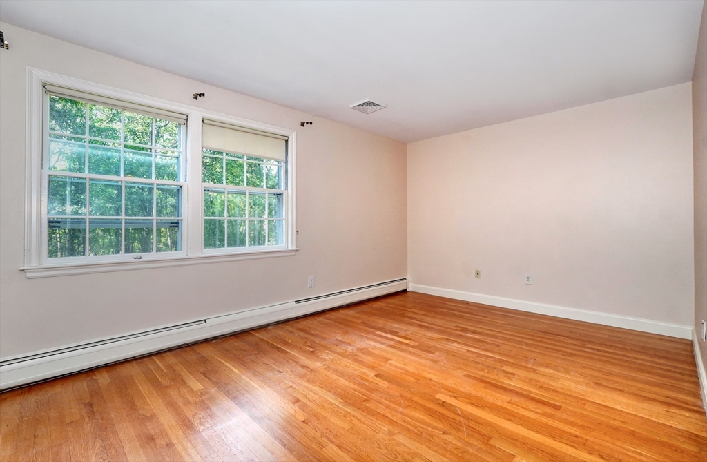 5 bed, 2 bath apartment for rent at 15 Goose Pond Rd, Lincoln — photo 25 of 40
