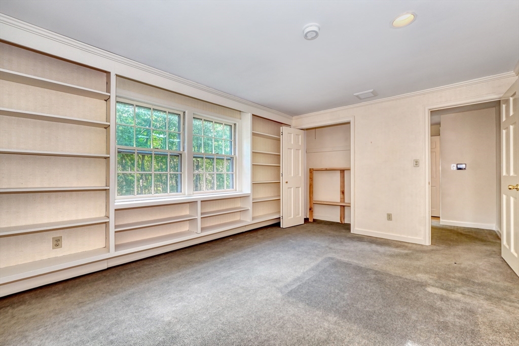 5 bed, 2 bath apartment for rent at 15 Goose Pond Rd, Lincoln — photo 34 of 40