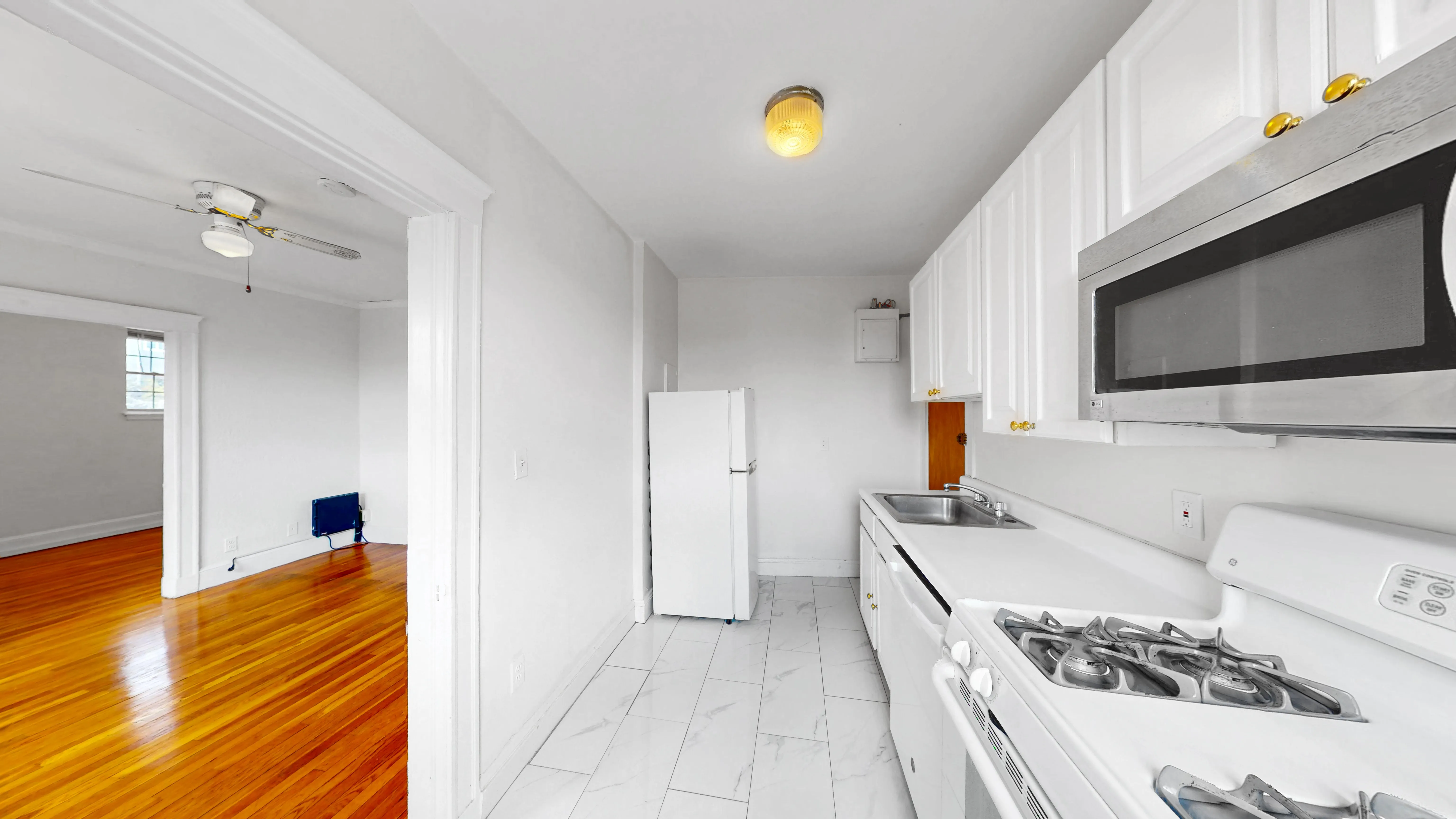 1 bed, 1 bath apartment for rent at 15 Governors Ave Unit 24, Medford — photo 4 of 20