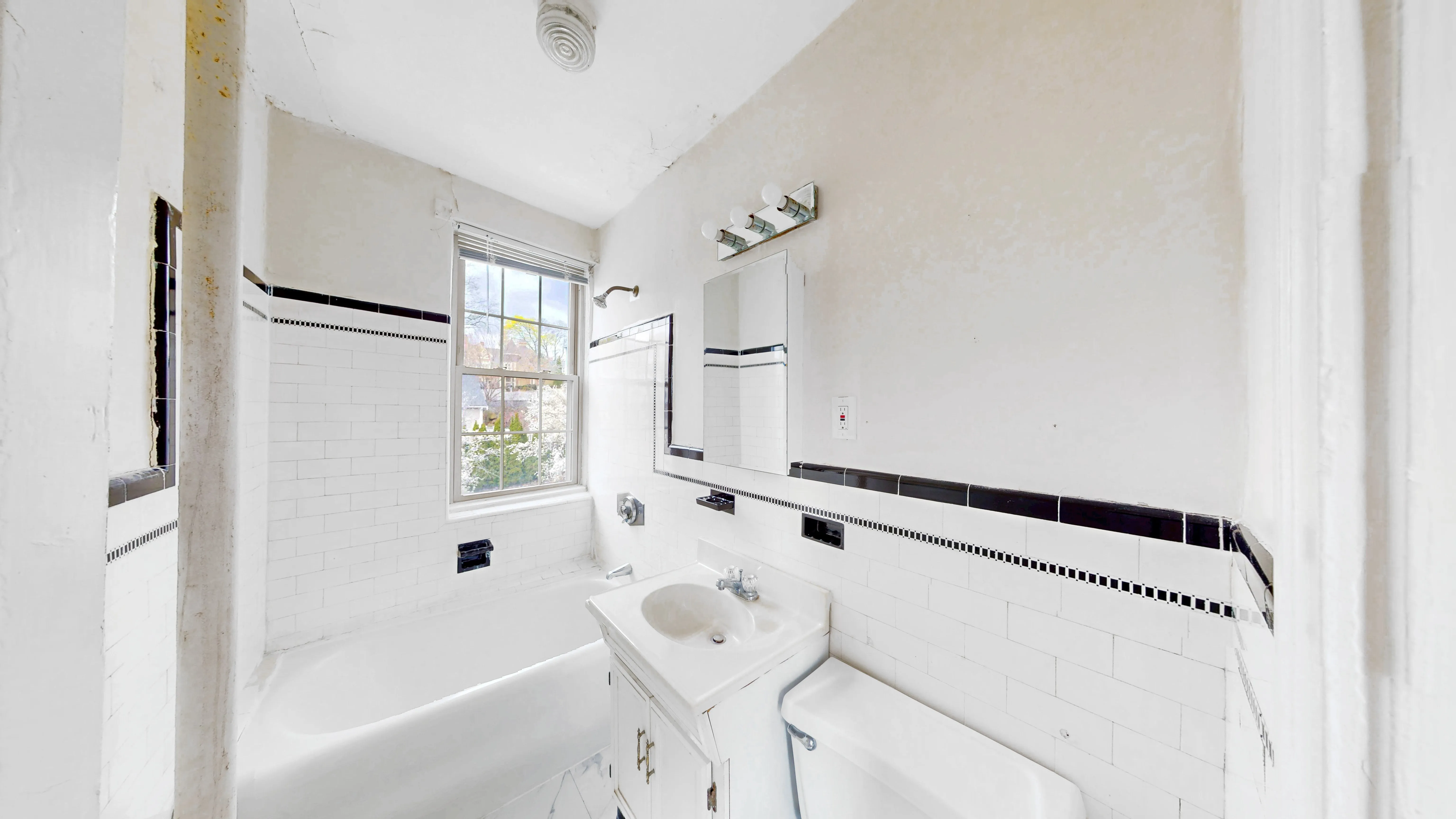 1 bed, 1 bath apartment for rent at 15 Governors Ave Unit 24, Medford — photo 6 of 20