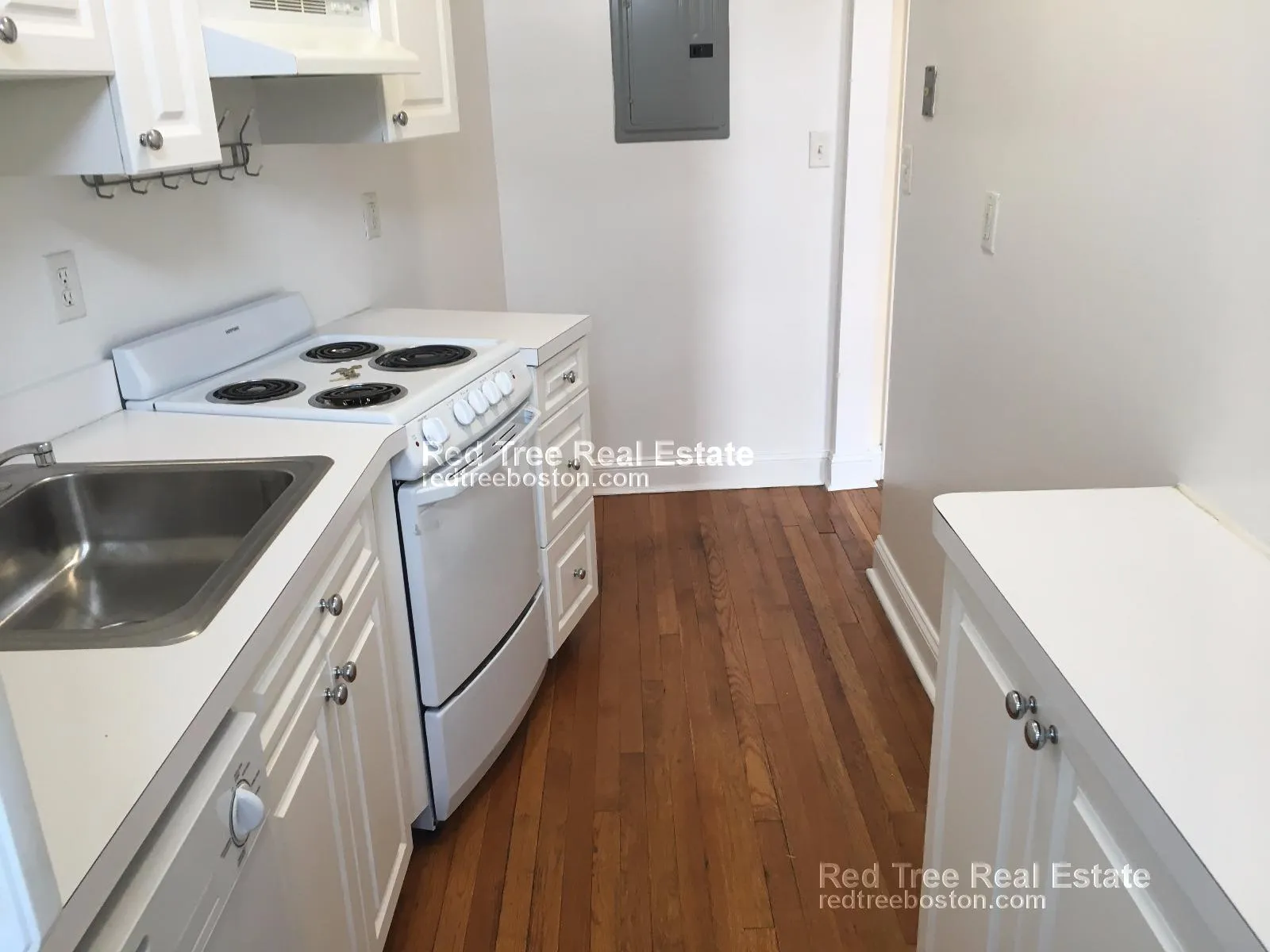 1 bed, 1 bath apartment for rent at 15 Green St Unit 1, North Brookline — photo 5 of 24