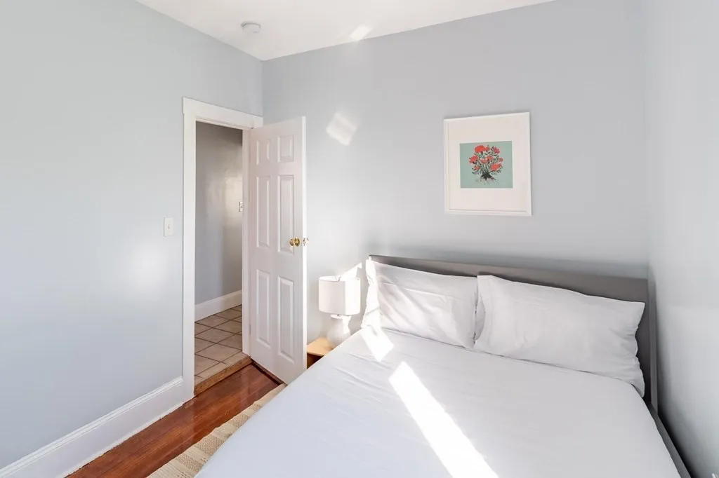 3 bed, 1 bath apartment for rent at 15 Groom St Unit 3, Boston — photo 15 of 31