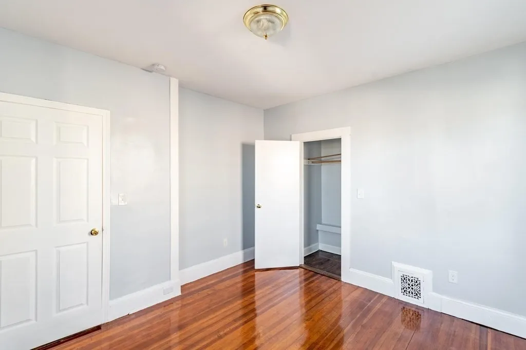 3 bed, 1 bath apartment for rent at 15 Groom St Unit 3, Boston — photo 7 of 31